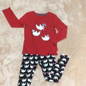 Long sleeve shirt and leggings